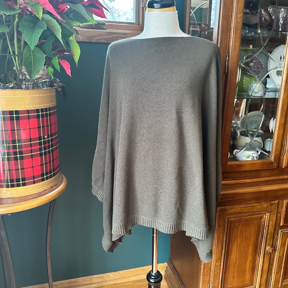 Lululemon Green Divinity Pullover Sweater Poncho Scarf OS